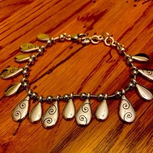 Excellent used condition Brighton dangle bracelet